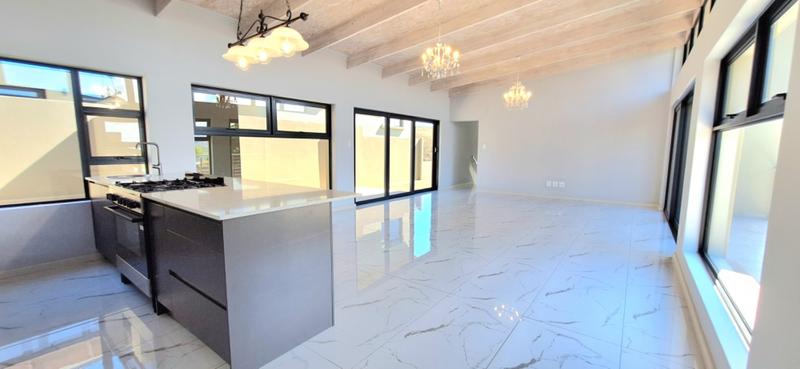 3 Bedroom Property for Sale in Hartenbos Heuwels Western Cape